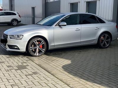Gebraucht Audi A4 Sport 204 PS (150 kW) 2013 Silber Limousine
