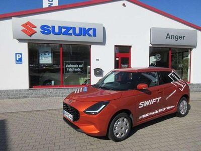 Gebraucht Suzuki Swift Comfort+ 83 PS (61 kW) 2025 Flameorangepearl Kleinwagen