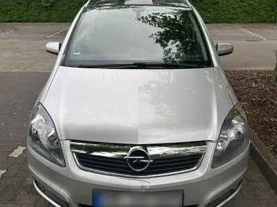 Gebraucht Opel Zafira 150 PS (110 kW) 2006 Silber Van / Kleinbus