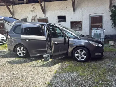 Gebraucht Ford Galaxy Titanium 150 PS (110 kW) 2016 Grau Van / Kleinbus