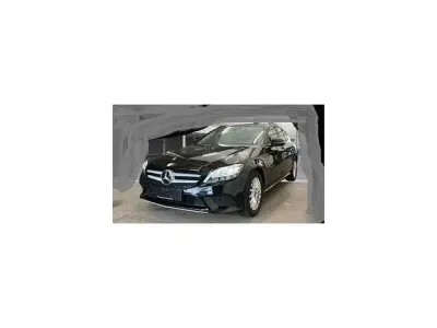 Gebraucht Mercedes C220 Avantgarde 194 PS (142 kW) 2021 Schwarz Kombi