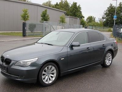 BMW 523