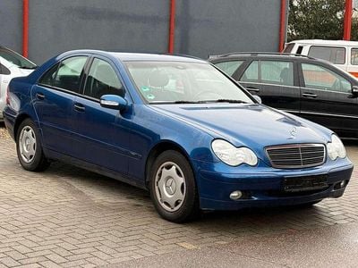 Blau Gebraucht 2003 Mercedes C180 Limousine | 5.000 € (Etwas zu teuer)