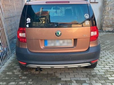 Gebraucht Skoda Yeti 140 PS (102 kW) 2012 Orange SUV