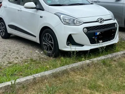 Gebraucht Hyundai i10 87 PS (63 kW) 2018 Weiß Kleinwagen