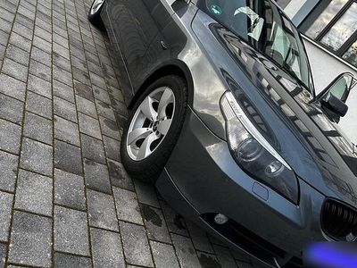 Second-hand BMW 525 218 CP (160 kW) 2005 Gri Berlinǎ