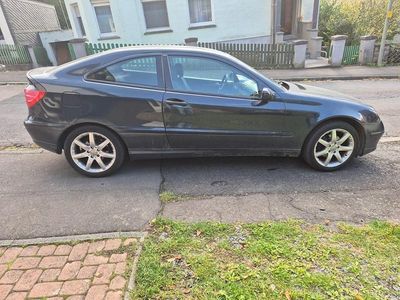 Gebraucht 2003 Mercedes C180 Coupé | 1.500 €
