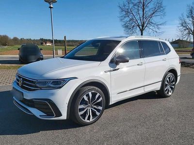 Gebraucht VW Tiguan Allspace R-line 245 PS (180 kW) 2024 Weiß SUV