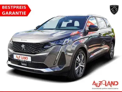 Gebraucht Peugeot 5008 Allure 131 PS (96 kW) 2023 Grau SUV