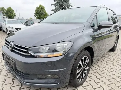 Gebraucht VW Touran United 122 PS (89 kW) 2021 Grau Van / Kleinbus