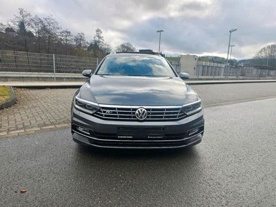 gebraucht VW Passat R-Line 2.0TDI DSG Automatik+Schaltwippen