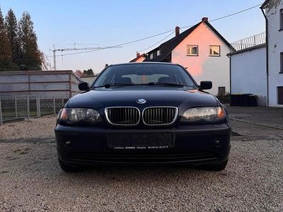 Gebraucht BMW 318 143 PS (105 kW) 2002 Blau Limousine