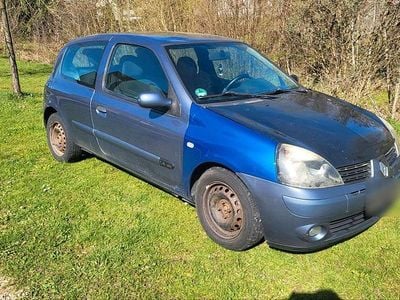 Gebraucht Renault Clio II 100 PS (73 kW) 2005 Grau Kleinwagen