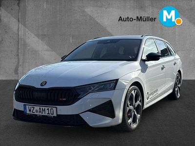 Weiß Gebraucht 2025 Skoda Octavia RS Kombi | 41.180 € (Fairer Preis)