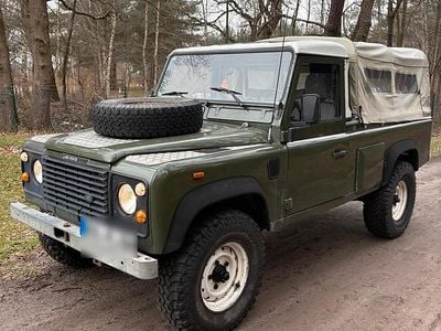 Gebraucht Land Rover Defender 113 PS (83 kW) 1990 Grün SUV