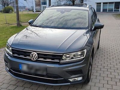 gebraucht VW Tiguan Tiguan2.0 TDI SCR (BlueMotion Technology) DSG Hig