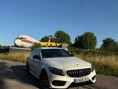 Gebraucht Mercedes C43 AMG AMG 367 PS (269 kW) 2016 Weiß Limousine
