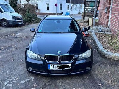 Gebraucht BMW 320 177 PS (130 kW) 2008 Schwarz Kombi
