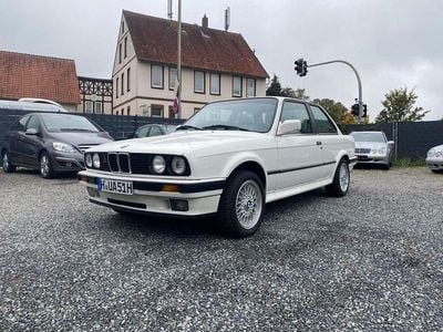 Weiß Gebraucht 1987 BMW 325 Sport Line Coupé | 17.490 €