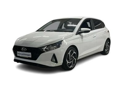 Weiß Gebraucht 2021 Hyundai i20 Edition 30+ Kleinwagen | 16.399 € (Etwas zu teuer)