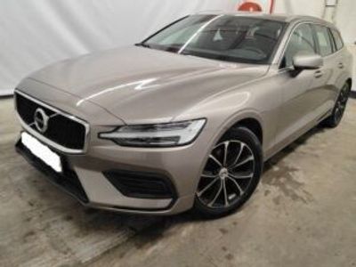 gebraucht Volvo V60 D3 Momentum Pro NAVI/LED/SOUND/AHK/PDC/VIRTU