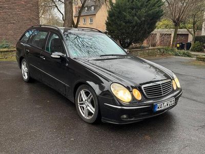 Mercedes E320