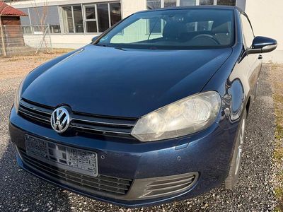 Gebraucht VW Golf Cabriolet Basis 105 PS (77 kW) 2012 Blau Cabrio