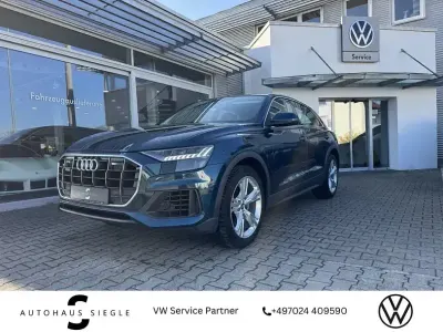Gebraucht Audi Q8 Performance 286 PS (210 kW) 2019 Galaxisblau (metallic) SUV