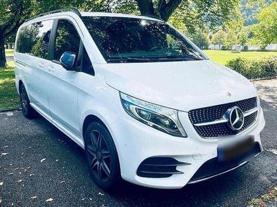 Usata Mercedes V250 AMG 190 CV (139 kW) 2021 Bianco Monovolume