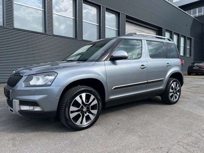 gebraucht Skoda Yeti L&K Outdoor 4x4 R-Cam AHK Navi Xenon 1 Hand