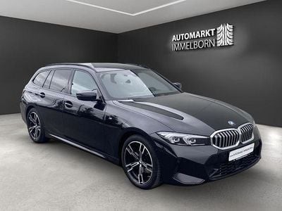 Black sapphire metallic Gebraucht 2023 BMW 320 M Sport Kombi | 35.450 € (Guter Preis)