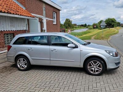 Gebraucht Opel Astra 125 PS (91 kW) 2005 Grau Kombi