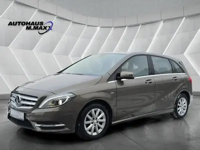 Gebraucht Mercedes B200 136 PS (100 kW) 2012 Grau Kleinwagen