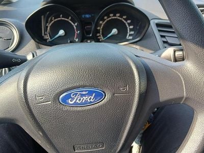 Usata Ford Fiesta 60 CV (44 kW) 2015 Blu Utilitaria