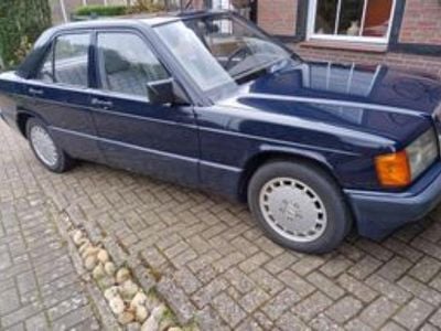 Usata Mercedes 190 109 CV (80 kW) 1990 Blu Berlina