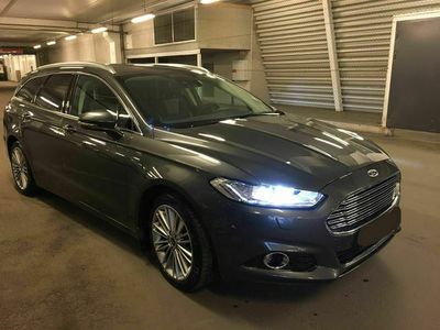 Gebraucht Ford Mondeo Titanium 180 PS (132 kW) 2016 Grau metallic Kombi