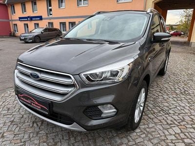 Gebraucht Ford Kuga Titanium 150 PS (110 kW) 2019 Grau SUV