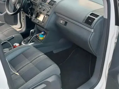 Gebraucht VW Touran 2012 Weiß Van / Kleinbus