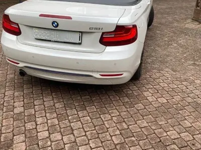 Gebraucht BMW 218 Sport Line 136 PS (100 kW) 2016 Weiß Cabrio