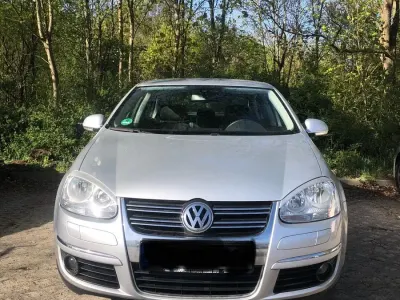 Gebraucht VW Jetta 116 PS (85 kW) 2006 Silber Limousine