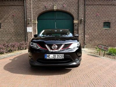 Gebraucht Nissan Qashqai Visia 116 PS (85 kW) 2016 Schwarz SUV