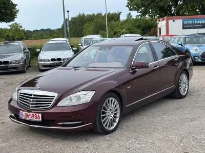 Gebraucht Mercedes S500 AMG 435 PS (319 kW) 2012 Rot Limousine