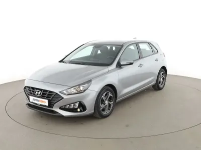 Gebraucht Hyundai i30 Select 120 PS (88 kW) 2022 Grau Limousine
