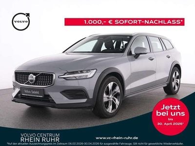 Second-hand Volvo V60 CC Plus 197 CP (144 kW) 2024 Gri Break