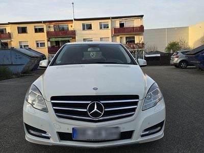 Gebraucht Mercedes R350 262 PS (192 kW) 2013 Weiß Van / Kleinbus