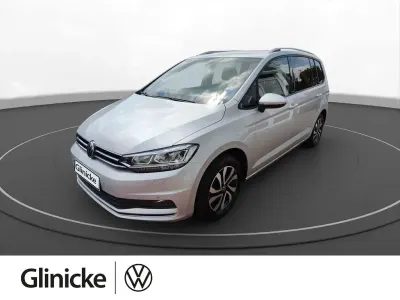Gebraucht VW Touran Active 150 PS (110 kW) 2022 Silber Van / Kleinbus