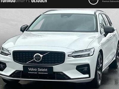 Crystal weiß perleffekt Gebraucht 2025 Volvo V60 Plus Kombi | 38.250 € (Guter Preis)