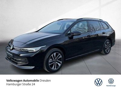Neu VW Golf VIII 116 PS (85 kW) 2025 Grenadillschwarz metallic Kombi