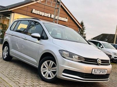 Gebraucht VW Touran 150 PS (110 kW) 2018 Silber Van / Kleinbus