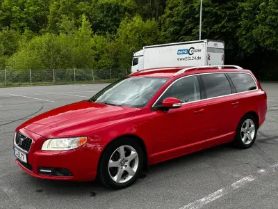 Używany Volvo V70 163 KM (119 kW) 2008 Czerwony Kombi